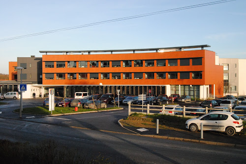 Centre de rééducation Soins médicaux et de réadaptation Saint-Julien Charleville-Mézières