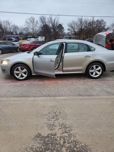 Used Car Dealer «Manuel Used Cars», reviews and photos, 8075 Boulevard 26, North Richland Hills, TX 76180, USA