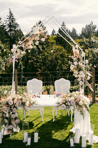 Restaurant «Oswego Hills Vineyard», reviews and photos, 450 Rosemont Rd, West Linn, OR 97068, USA