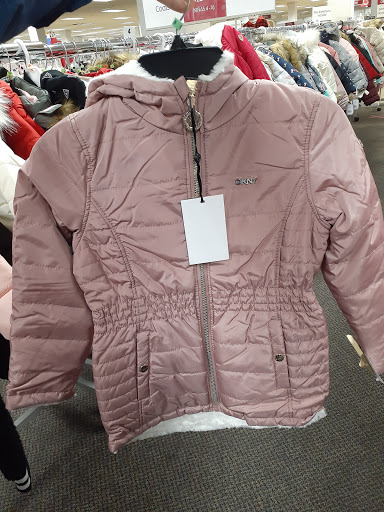 Clothing Store «Burlington Coat Factory», reviews and photos, 3662 W Camp Wisdom Rd, Dallas, TX 75237, USA