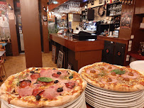 Photos du propriétaire du Pizzeria restaurant Mirabella à Saint-Denis - n°3