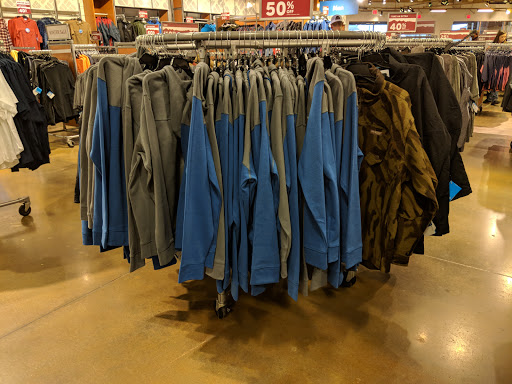 Clothing Store «Columbia Sportswear Outlet Store at Allen Premium Outlets», reviews and photos, 820 Stacy Rd #470, Allen, TX 75013, USA