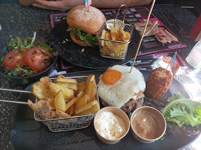 Memphis - Restaurant Diner à Nîmes