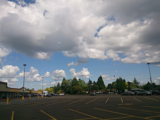 Shopping Mall «Kings Circle Shopping Center», reviews and photos, 1965 NW Kings Blvd, Corvallis, OR 97330, USA
