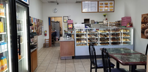 Donut Shop «Happy Donuts», reviews and photos, 8962 Brooks Rd S, Windsor, CA 95492, USA