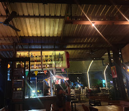 อุดมสุข 90's Bar and Restaurant photo