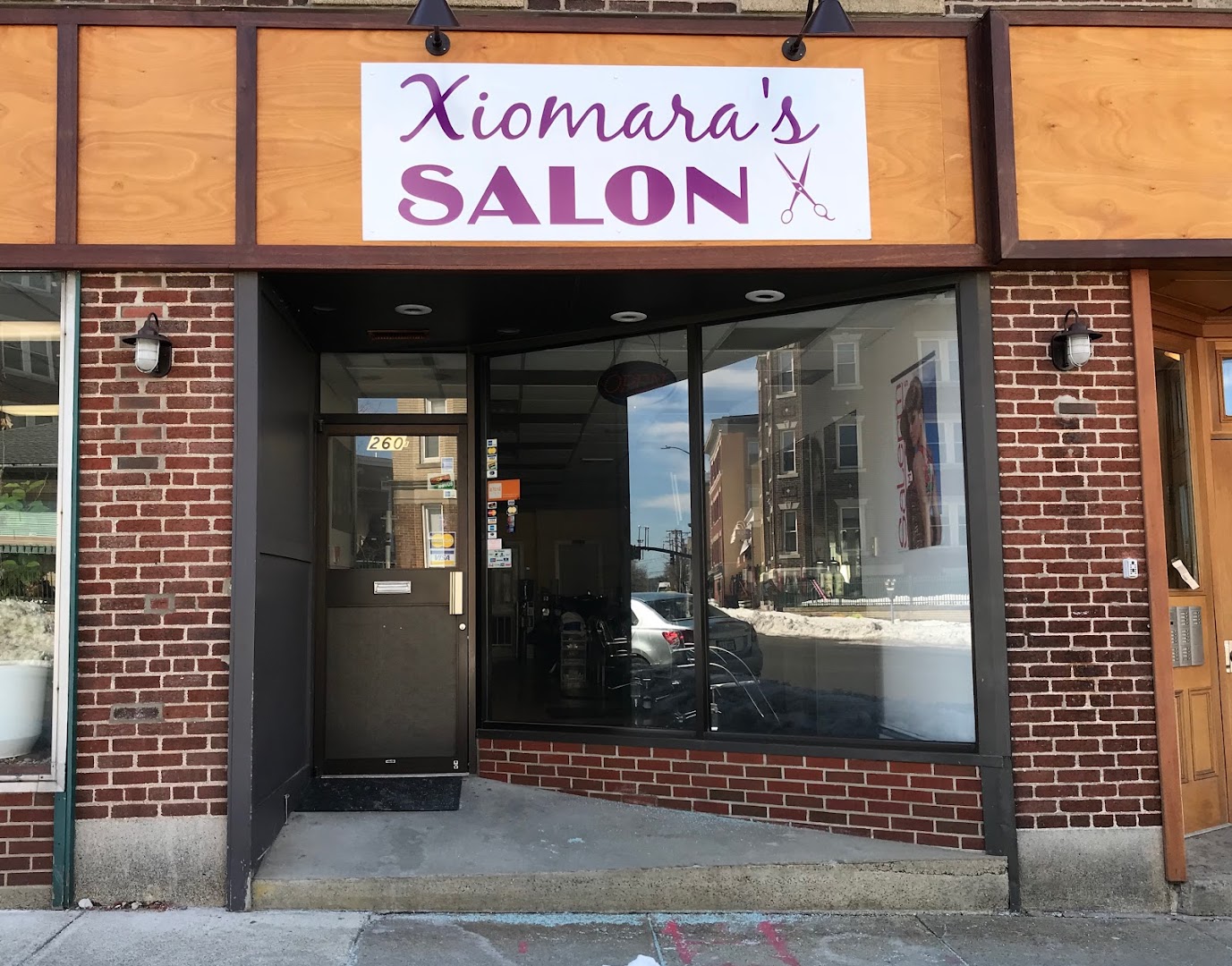 Xiomaras Salon