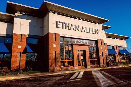 Ethan Allen, 640 E Golf Rd, Schaumburg, IL 60173, USA, 