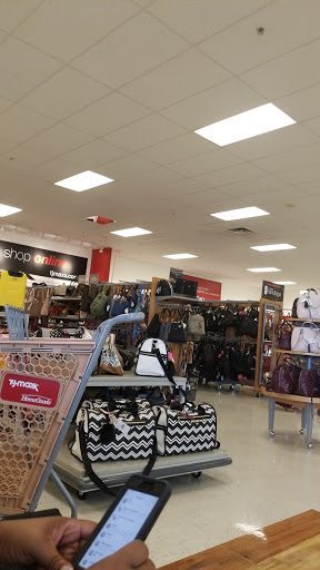 Department Store «T.J. Maxx & HomeGoods», reviews and photos, 103 S Mt Juliet Rd #610, Mt Juliet, TN 37122, USA