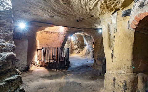 City of Caves image