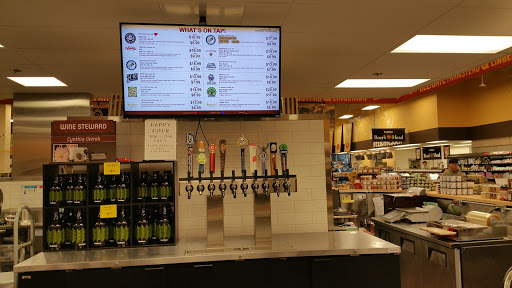 Grocery Store «Fred Meyer», reviews and photos, 3300 Portland Rd, Newberg, OR 97132, USA