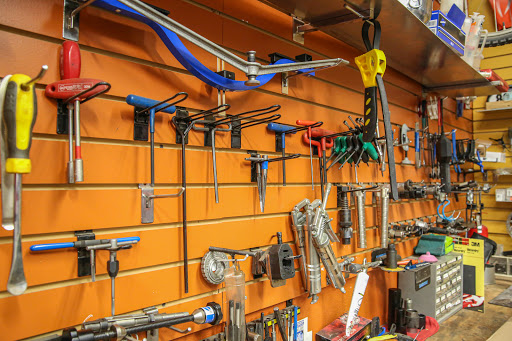 Bicycle Store «Xtreme Outfitters», reviews and photos, 654 Maltman Dr, Grass Valley, CA 95945, USA