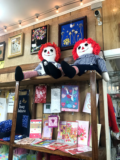 Antique Store «Hidden Talent Gifts & Antiques», reviews and photos, 400 S Main St, McGregor, TX 76657, USA