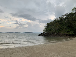 Ao Pai Beach'in fotoğrafı çok temiz temizlik seviyesi ile