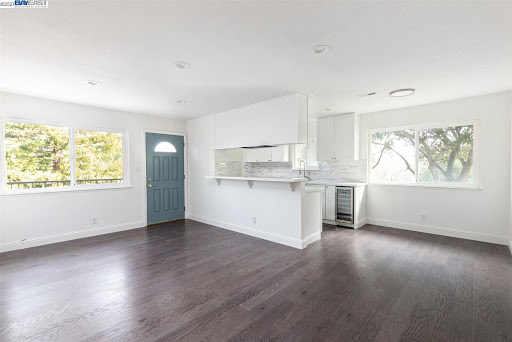 Doug Buenz REALTOR - 680 Doug Buenz Group image