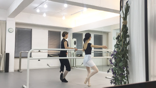 Yujin dance academy