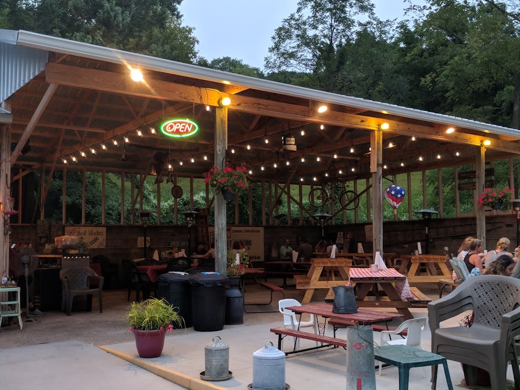 Winghaven Pizza Farm 54630