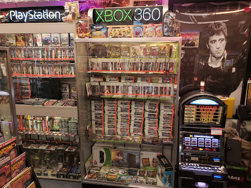 Collectibles Store «Makes Cents Variety Store», reviews and photos, 5027 W Howard Ave, Milwaukee, WI 53220, USA