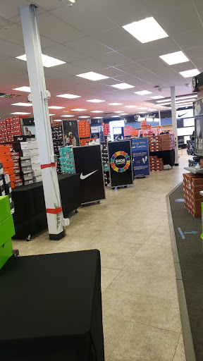 Shoe Store «Shoe Carnival», reviews and photos, 2350 S Parker Rd, Denver, CO 80231, USA