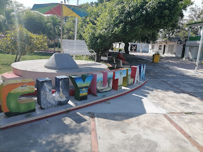 Plaza Principal de Cuyutlán