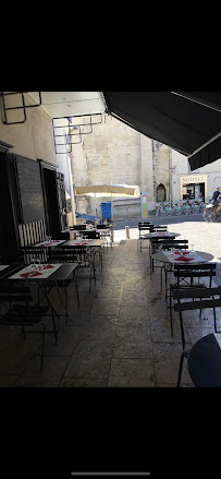 Atmosphère du Restaurant Le Cul De Poule à Avignon - n°8