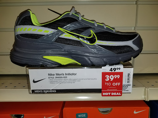 Sporting Goods Store «Academy Sports + Outdoors», reviews and photos, 15350 I-35, Selma, TX 78154, USA