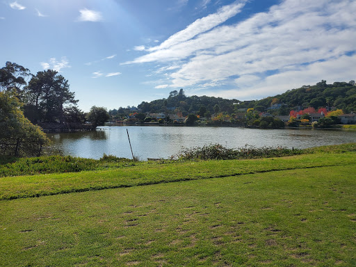Public Golf Course «Peacock Gap Golf Club», reviews and photos, 333 Biscayne Dr, San Rafael, CA 94901, USA