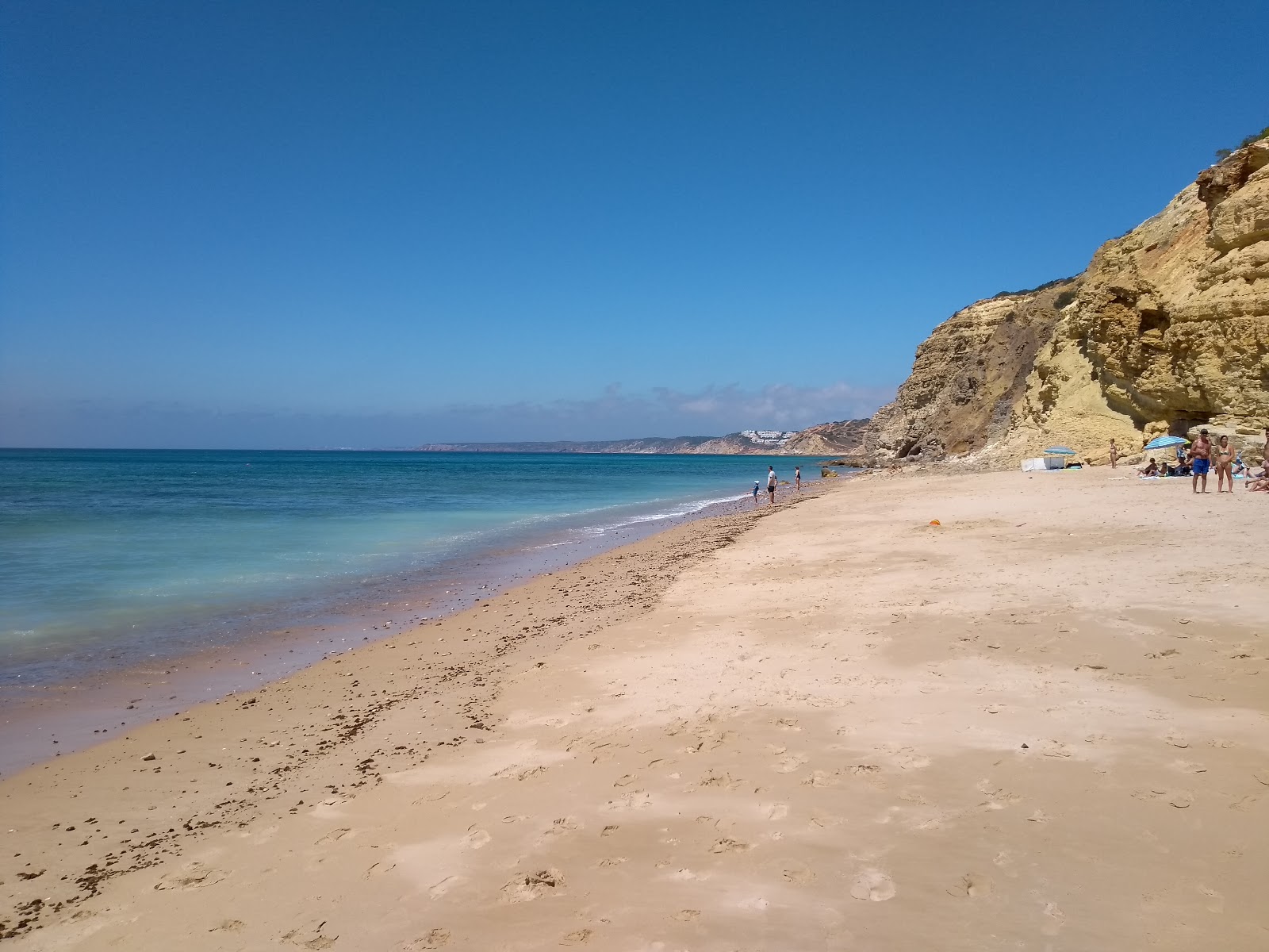 Φωτογραφία του Cabanas Velhas με επίπεδο καθαριότητας εν μέρει καθαρό