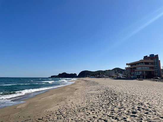 Deoksan Beach