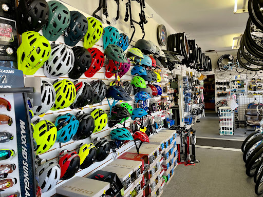 Sporting Goods Store «California Sports & Cyclery», reviews and photos, 1464 El Camino Real, Belmont, CA 94002, USA