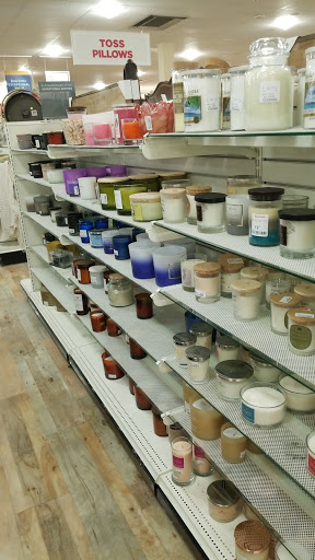 Department Store «HomeGoods», reviews and photos, 558 New York Ave, Lyndhurst, NJ 07071, USA