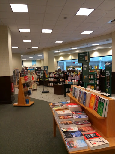 Book Store «Barnes & Noble», reviews and photos, 7200 Harrison Ste 5 #5, Rockford, IL 61112, USA