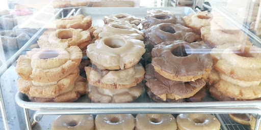 Donut Shop «Donut King», reviews and photos, 1270 Main St, Watsonville, CA 95076, USA