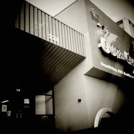 Thrift Store «Out of the Closet Oakland», reviews and photos, 238 E 18th St, Oakland, CA 94606, USA