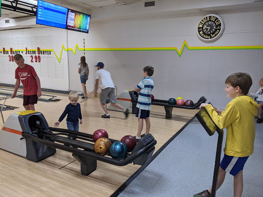 Bowling Alley «Family Fun Bowling Center», reviews and photos, 15 Hildreth St, Bangor, ME 04401, USA