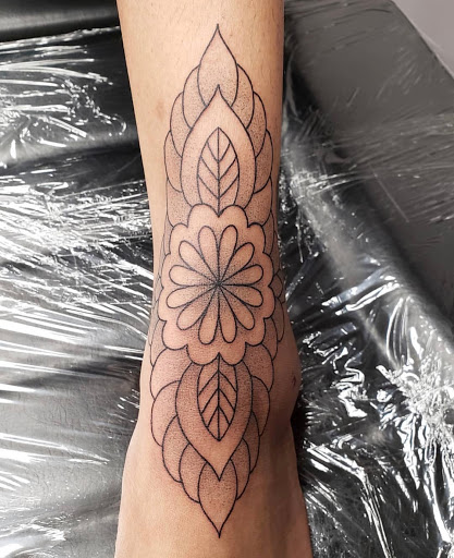 Tattoo Shop «Rose Red Tattoo & Permanent Makeup», reviews and photos, 3138 Rogers Ave, Ellicott City, MD 21043, USA