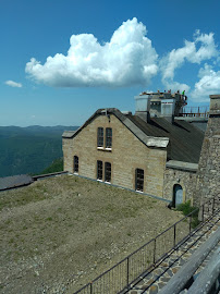 Extérieur du Restaurant & Gites l'Observatoire Mont Aigoual à Valleraugue - n°7