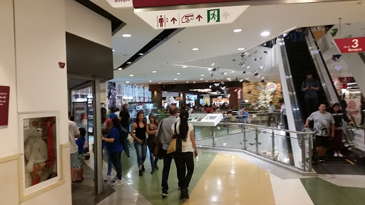 Los Molinos Shopping Center