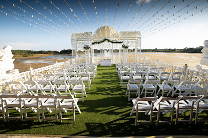 CHIC VENUE IN TAMPA BAY (ANDERSON GOLDEN PALACE LOCATION)