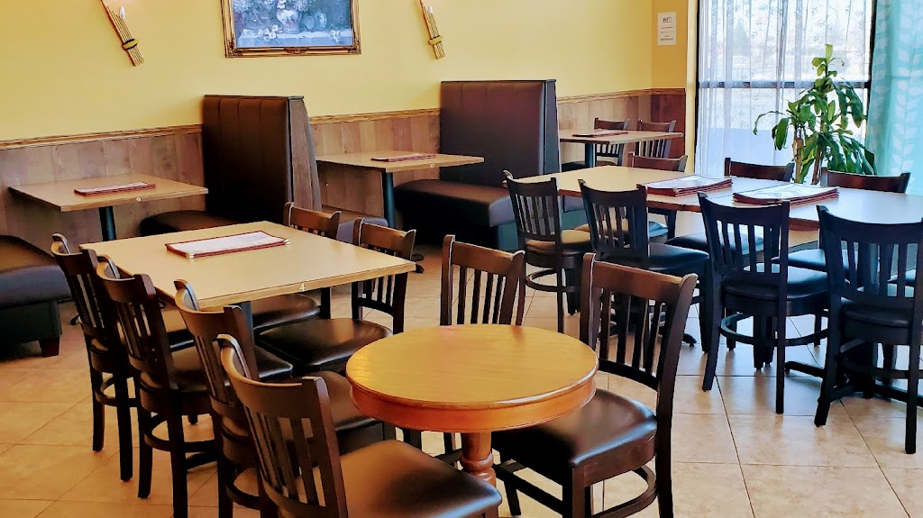 Tip's Thai House 99337