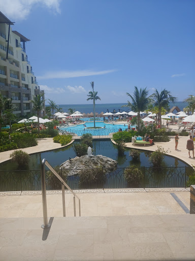 Bridal Shop «Bridal Connection», reviews and photos, 708 N Ankeny Blvd, Ankeny, IA 50023, USA