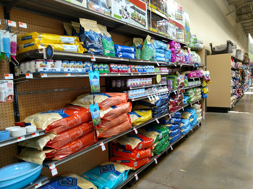 Pet Supply Store «Petco Animal Supplies», reviews and photos, 15622 Old Columbia Pike, Burtonsville, MD 20866, USA