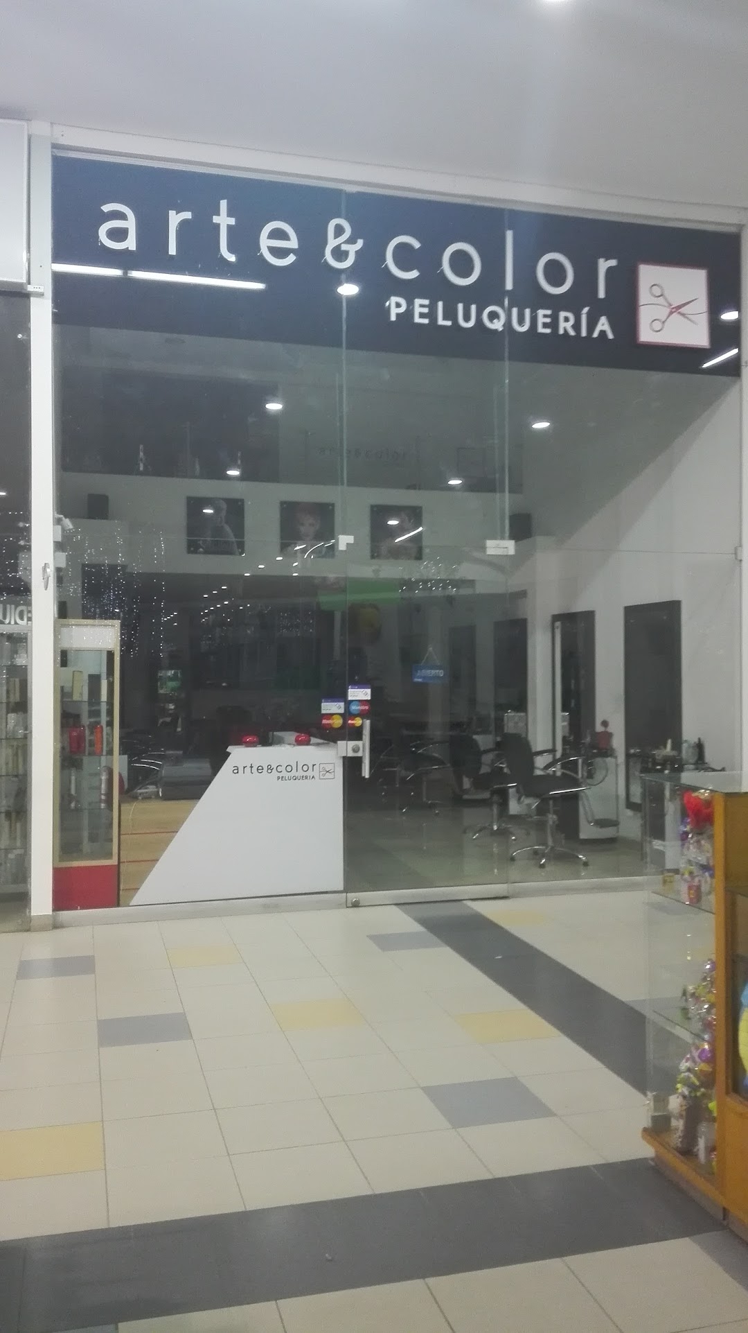 PELUQUERIA Arte y Color