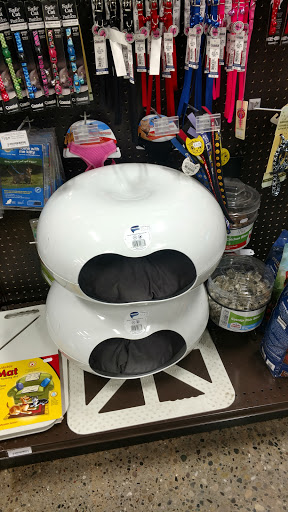 Pet Supply Store «Premier Pet Supply», reviews and photos, 31215 Southfield Rd, Beverly Hills, MI 48025, USA