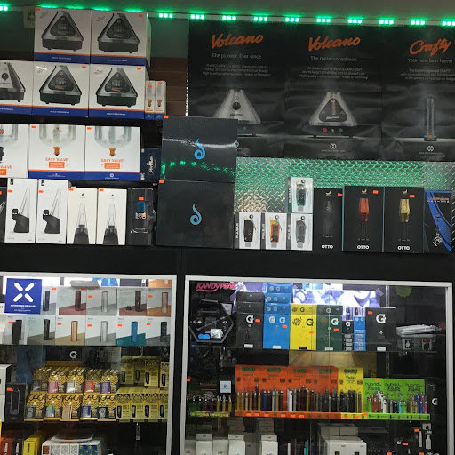 Vaporizer Store «Woodstock Vape & Glass Gallery», reviews and photos, 46699 Van Dyke, Shelby Charter Township, MI 48317, USA