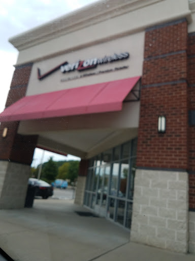 Cell Phone Store «Verizon Authorized Retailer - A Wireless», reviews and photos, 7029 Forest Hill Ave, Richmond, VA 23225, USA