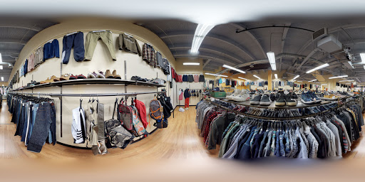 Used Clothing Store «Crossroads Trading Co.», reviews and photos, 128 NW 23rd Ave, Portland, OR 97210, USA