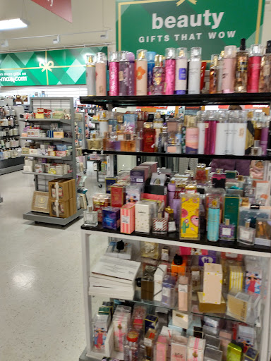 Department Store «T.J. Maxx», reviews and photos, 14 Candlewood Lake Rd, Brookfield, CT 06804, USA