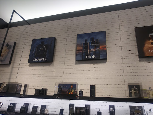 Cosmetics Store «SEPHORA», reviews and photos, 3333 Bear St #213, Costa Mesa, CA 92626, USA