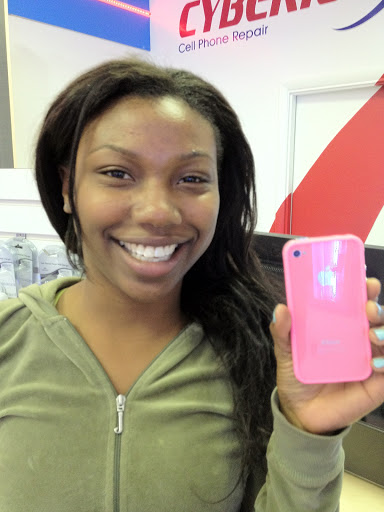 Electronics Repair Shop «Cyberion Columbia Electronics & Phone Repair», reviews and photos, 10300 Little Patuxent Pkwy, Columbia, MD 21044, USA